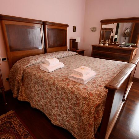 Corte Posta B&B - Parcheggio E Bagno In Camera มานโตวา ห้อง รูปภาพ