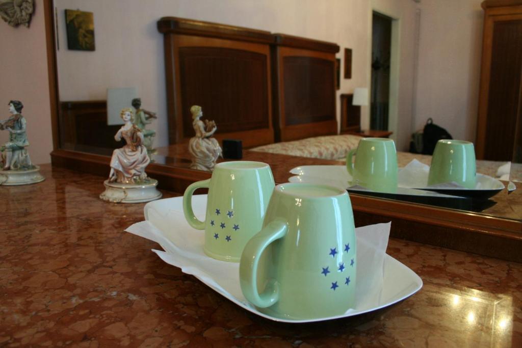 Corte Posta B&B - Parcheggio E Bagno In Camera มานโตวา ห้อง รูปภาพ