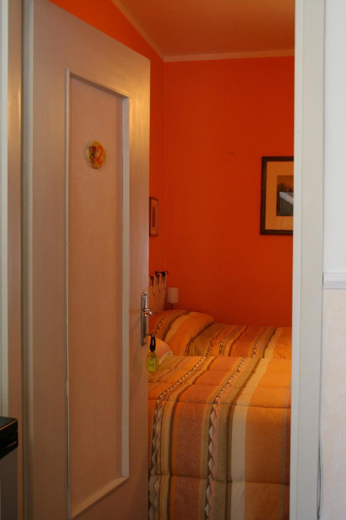 Corte Posta B&B - Parcheggio E Bagno In Camera มานโตวา ภายนอก รูปภาพ