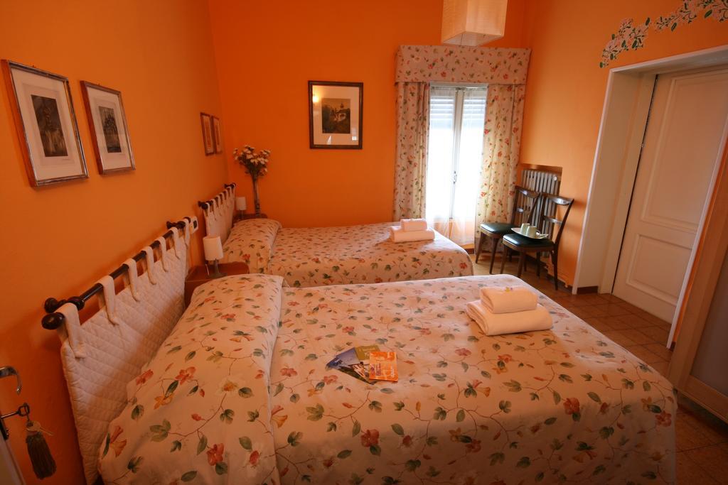 Corte Posta B&B - Parcheggio E Bagno In Camera มานโตวา ห้อง รูปภาพ